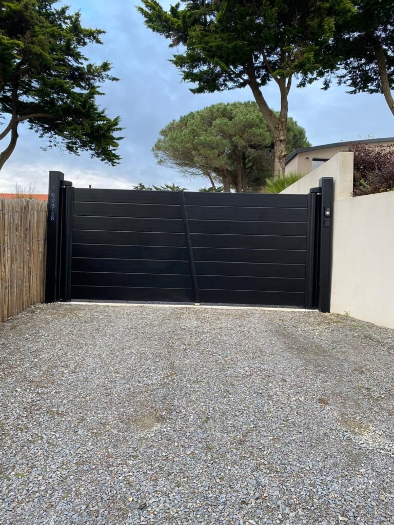 d06ff5b5 f9e3 4326 9128 f5663d977949